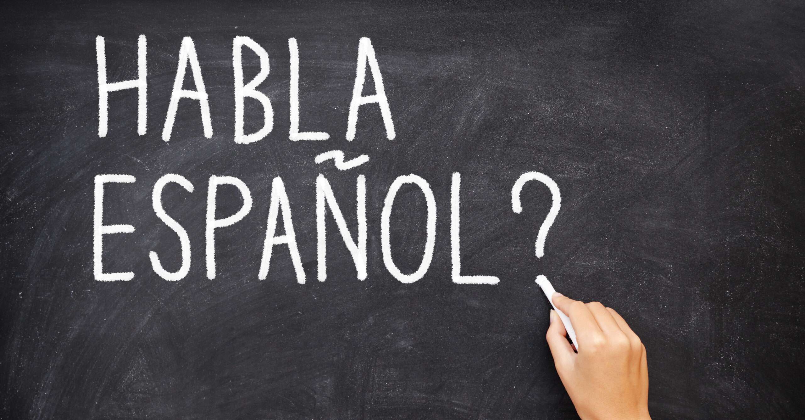 スペイン語ネイティブの慣用表現の用法と意味をマスターしている人。