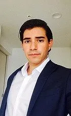 Juan Arriola  先生