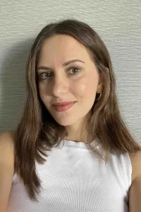 Gonzalez Mendez Julia 先生